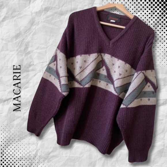 {Macaire} Women’s WOOL V-Neck Sweater - Picture 1 of 4